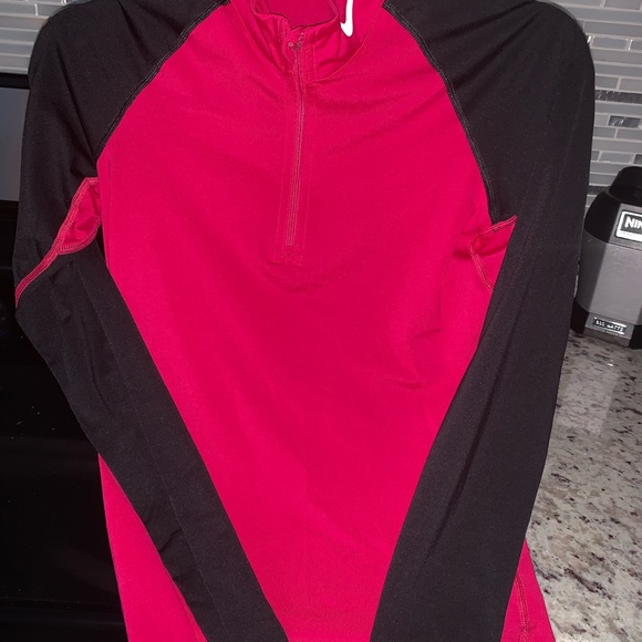 Nike pullover - Picture 2 of 2
